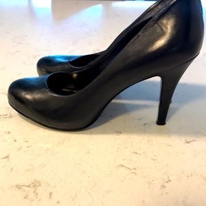 Nine West black heels